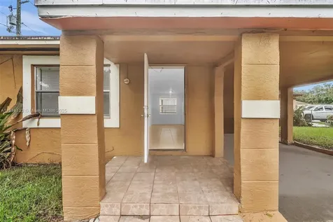 2800 NW 6th Court Fort Lauderdale FL 33311