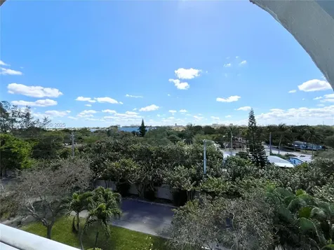 250 NE 20th Street Boca Raton FL 33431