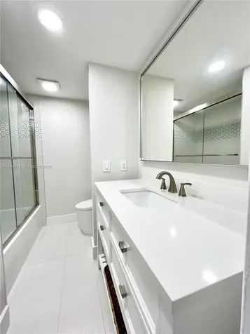 250 NE 20th Street Boca Raton FL 33431