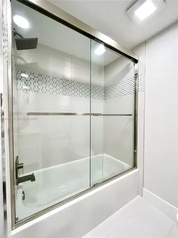 250 NE 20th Street Boca Raton FL 33431