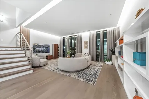 4098 NE 167 Street North Miami Beach FL 33160