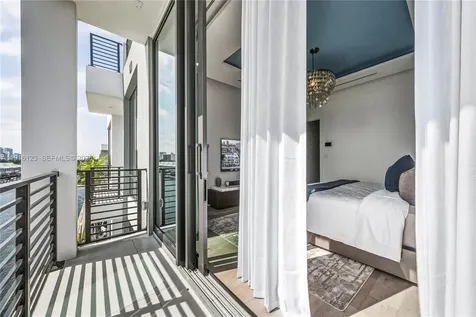 4098 NE 167 Street North Miami Beach FL 33160
