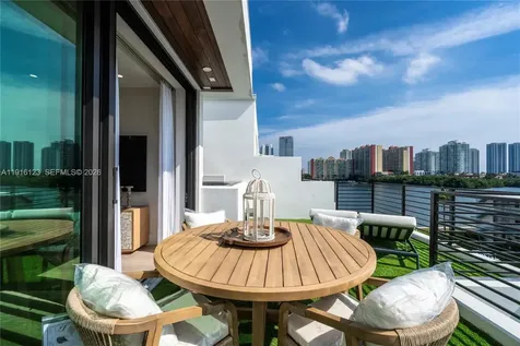 4098 NE 167 Street North Miami Beach FL 33160