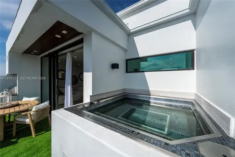 4098 NE 167 Street North Miami Beach FL 33160