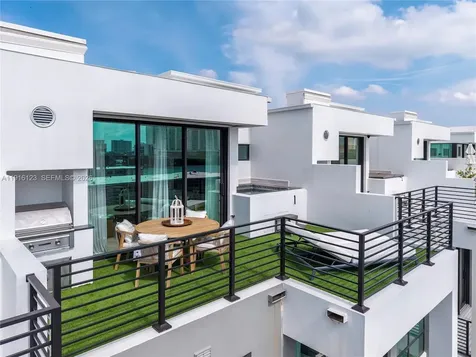 4098 NE 167 Street North Miami Beach FL 33160