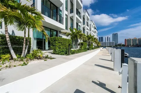 4098 NE 167 Street North Miami Beach FL 33160
