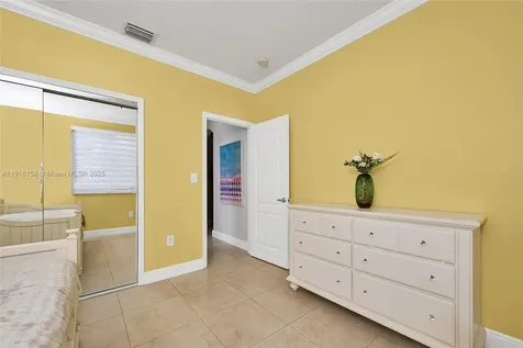 18332 SW 94th Court Palmetto Bay FL 33157