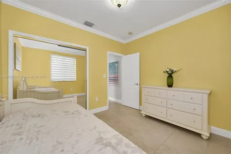 18332 SW 94th Court Palmetto Bay FL 33157