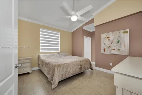18332 SW 94th Court Palmetto Bay FL 33157