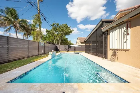 18332 SW 94th Court Palmetto Bay FL 33157