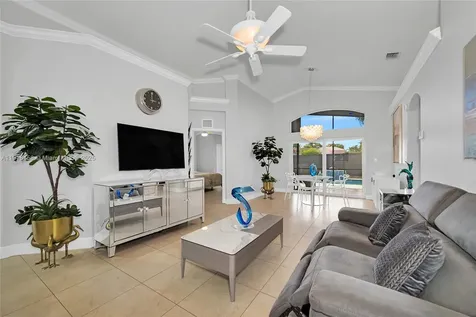 18332 SW 94th Court Palmetto Bay FL 33157