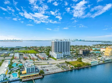 7901 Hispanola Avenue North Bay Village FL 33141