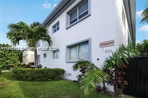 820 15th Street Miami Beach FL 33139