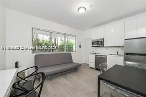 820 15th Street Miami Beach FL 33139
