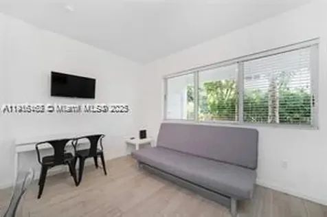 820 15th Street Miami Beach FL 33139
