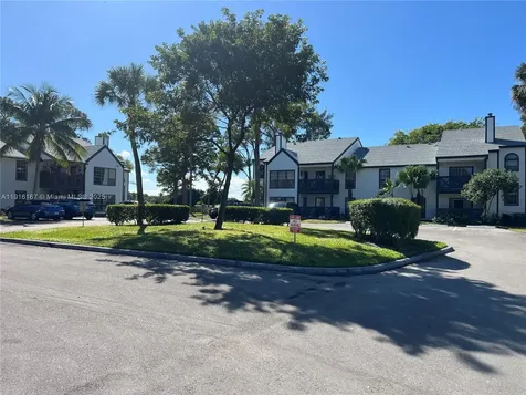5063 Heatherhill Lane Boca Raton FL 33486