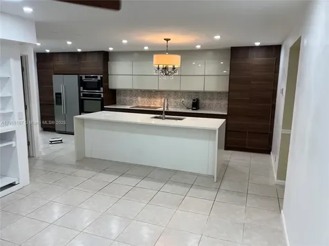5063 Heatherhill Lane Boca Raton FL 33486