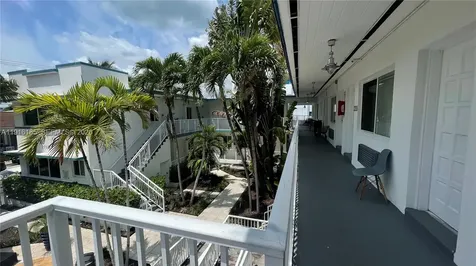7710 Harding Avenue Miami Beach FL 33141