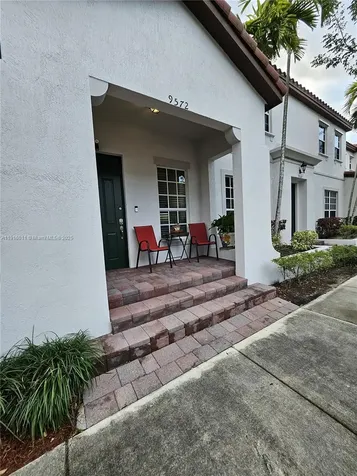 9572 SW 169th Place Miami FL 33196