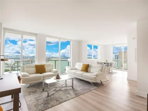 244 Biscayne Boulevard Miami FL 33132