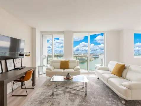244 Biscayne Boulevard Miami FL 33132
