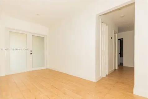 2510 NE 207th Terrace Miami FL 33180