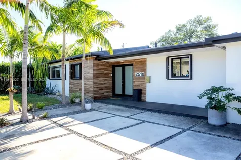 2510 NE 207th Terrace Miami FL 33180