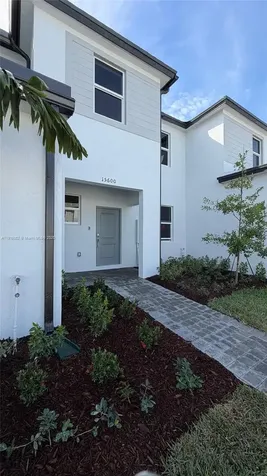 15600 SW 276 Terrace Homestead FL 33031