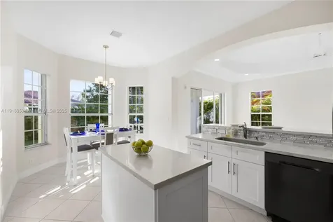 7830 NW 161st Terrace Miami Lakes FL 33016