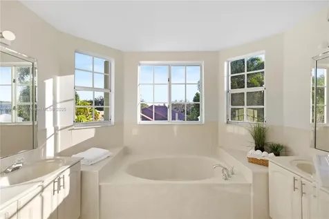 7830 NW 161st Terrace Miami Lakes FL 33016