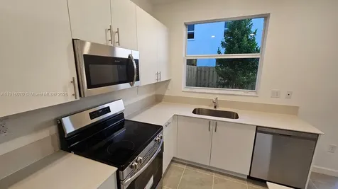 2618 SE 27th Court Homestead FL 33035