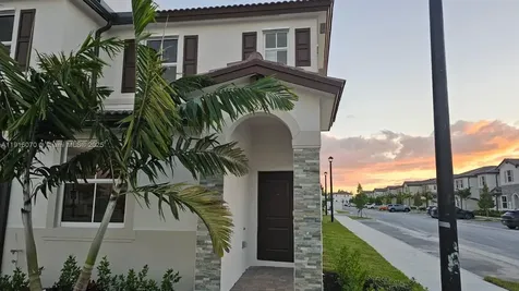 2618 SE 27th Court Homestead FL 33035