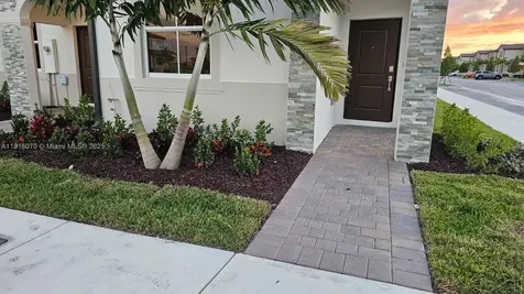 2618 SE 27th Court Homestead FL 33035