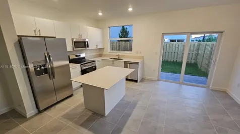 2618 SE 27th Court Homestead FL 33035