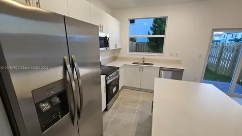 2618 SE 27th Court Homestead FL 33035