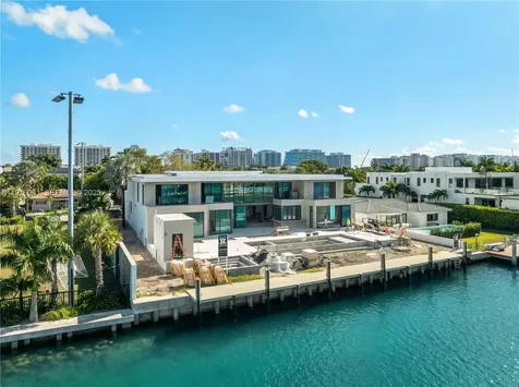 9540 Bay Drive Surfside FL 33154