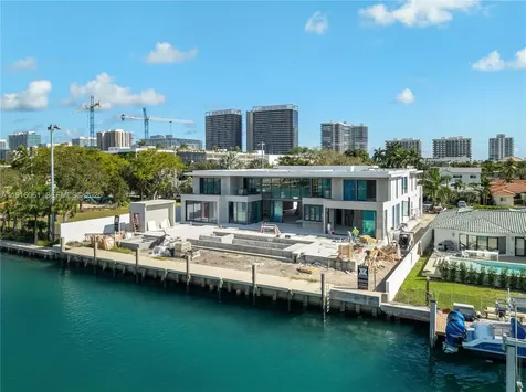 9540 Bay Drive Surfside FL 33154