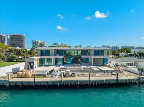 9540 Bay Drive Surfside FL 33154
