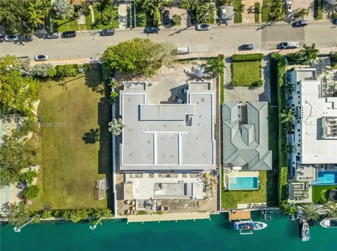 9540 Bay Drive Surfside FL 33154