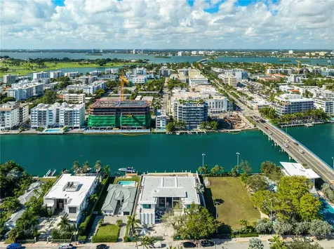 9540 Bay Drive Surfside FL 33154