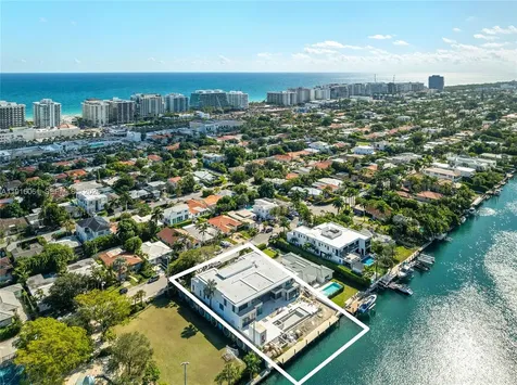 9540 Bay Drive Surfside FL 33154