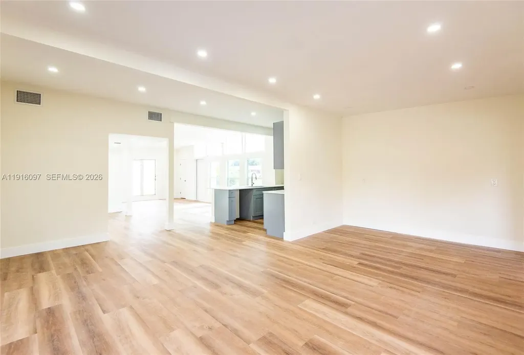 429 W Evanston Circle Fort Lauderdale FL 33312