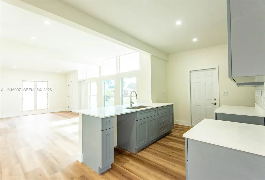 429 W Evanston Circle Fort Lauderdale FL 33312