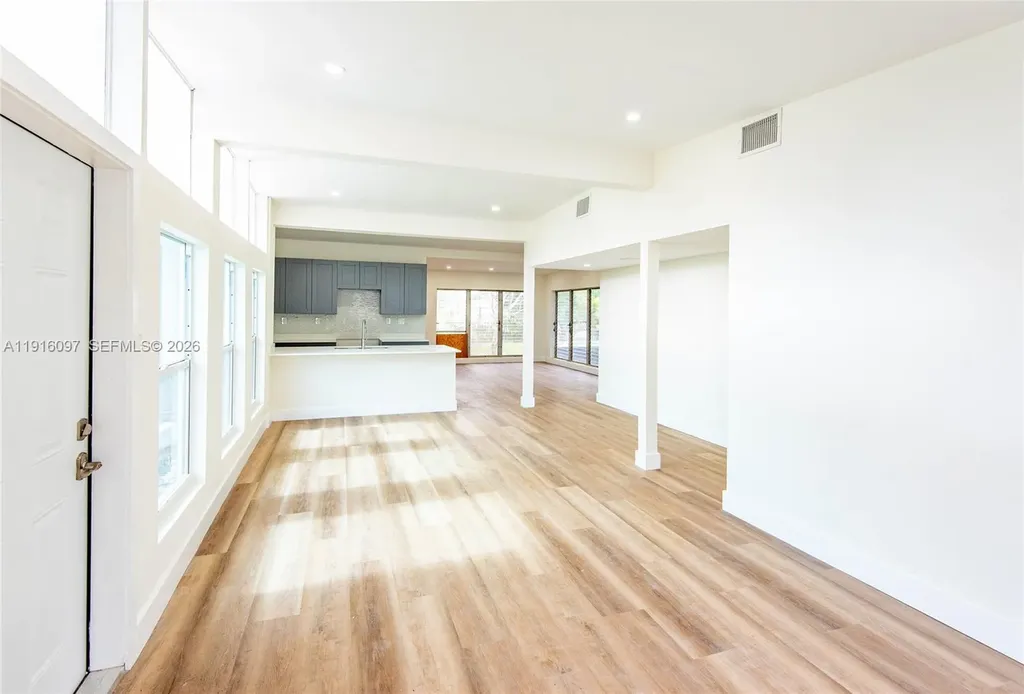 429 W Evanston Circle Fort Lauderdale FL 33312