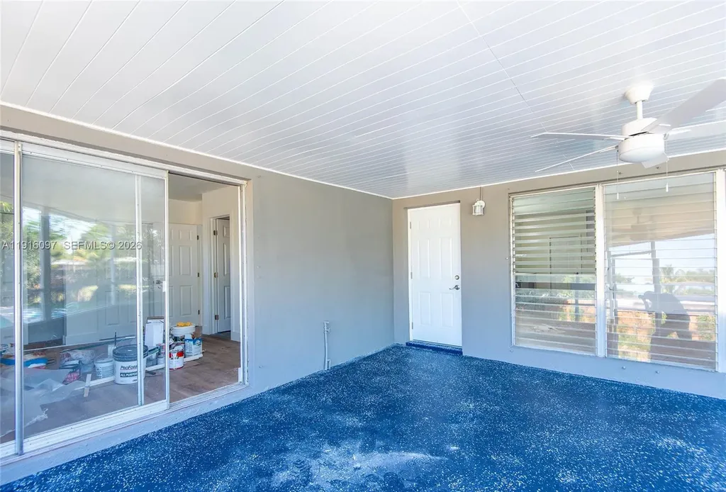 429 W Evanston Circle Fort Lauderdale FL 33312