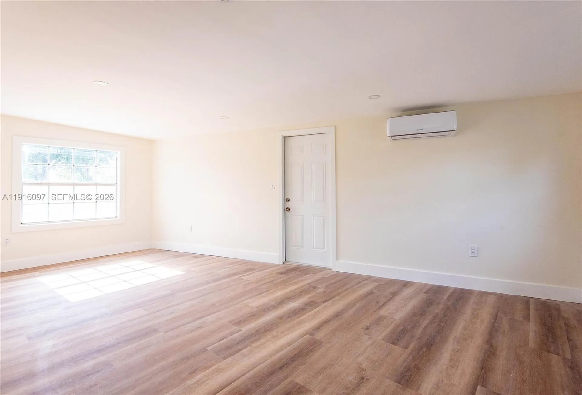 429 W Evanston Circle Fort Lauderdale FL 33312