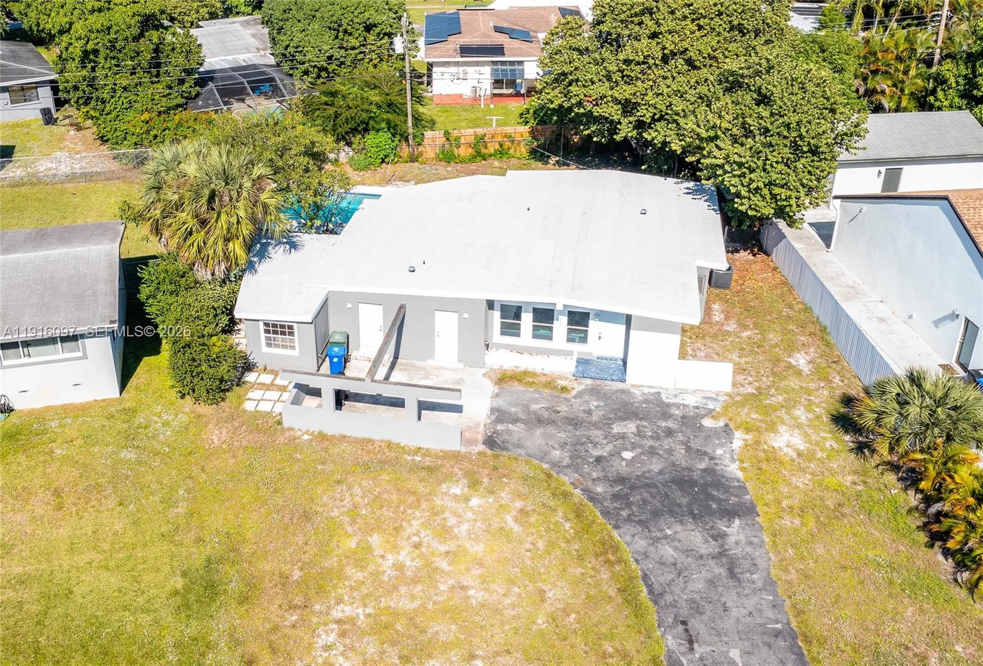 429 W Evanston Circle Fort Lauderdale FL 33312