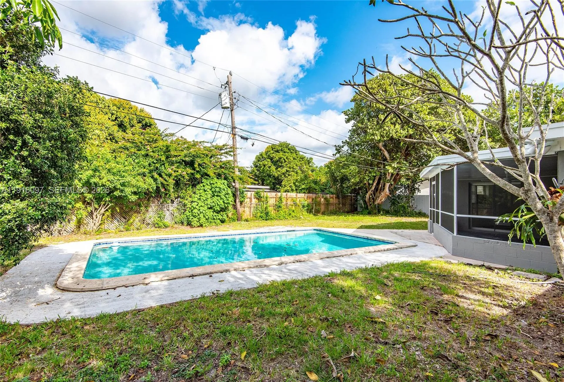 429 W Evanston Circle Fort Lauderdale FL 33312