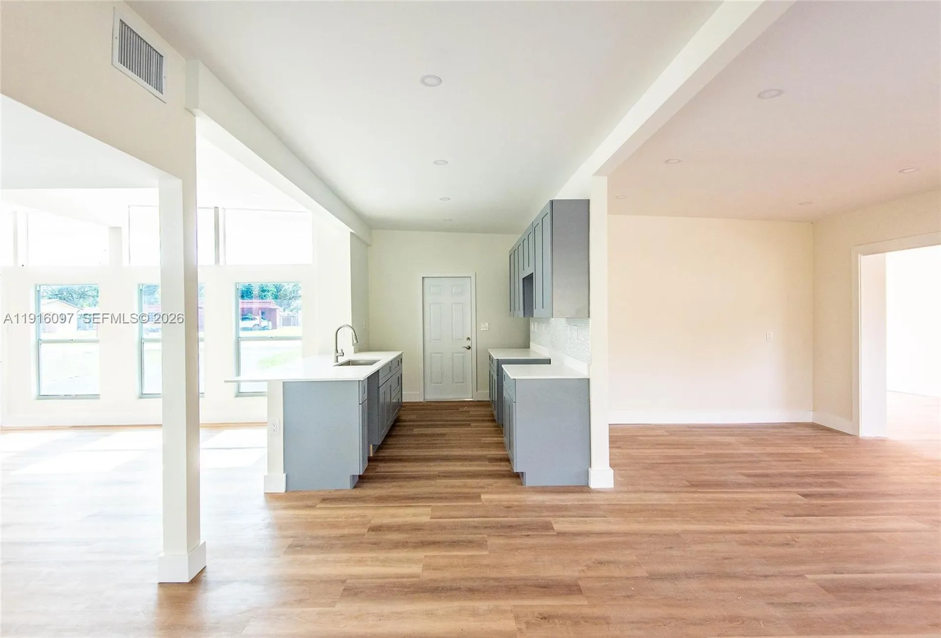 429 W Evanston Circle Fort Lauderdale FL 33312