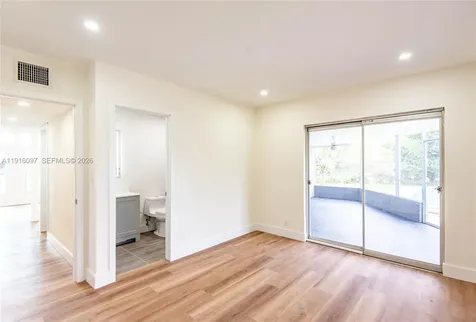 429 W Evanston Circle Fort Lauderdale FL 33312